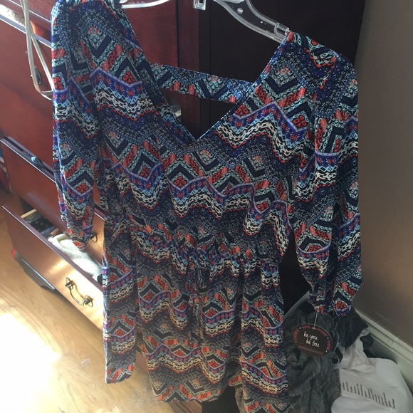 Dress - Picture 3 of 4